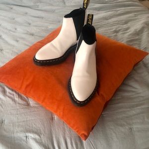 Dr Martens | Chelsea boot